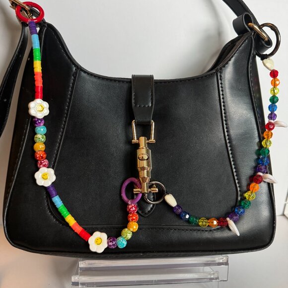 Smiley Face Keychain - Picture 3 of 7